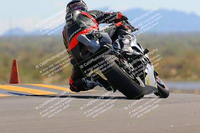 media/Oct-09-2022-SoCal Trackdays (Sun) [[95640aeeb6]]/Turn 9 Backside (120pm)/